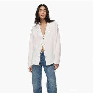 Aritzia Wilfred Freeform shirt XS in light birch retail $118